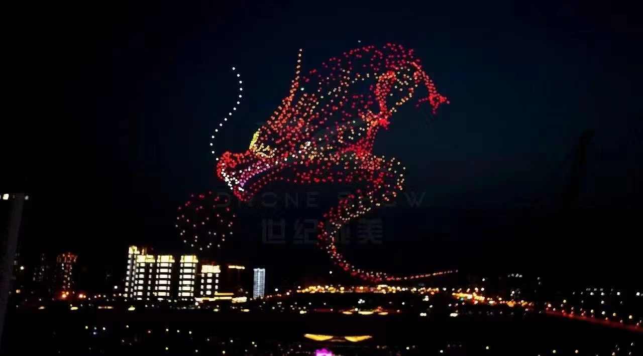 無人機編隊飛行表演,新疆無人機編隊飛行表演 無人機編隊表演除了場地時還需要考慮什么因素?