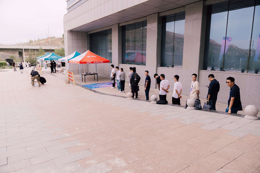 新疆無人機培訓 | 新疆保華潤天航空:開啟無人機夢想之旅