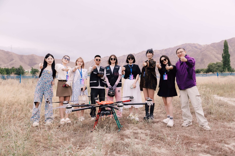 [新疆無人機(jī)培訓(xùn)]手持 CAAC 無人機(jī)執(zhí)照入伍的軍旅新機(jī)遇